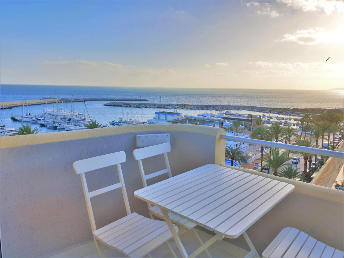 Fabulous Apartment In Front Of Sea & Marina With Incredible Views Estepona Exteriér fotografie