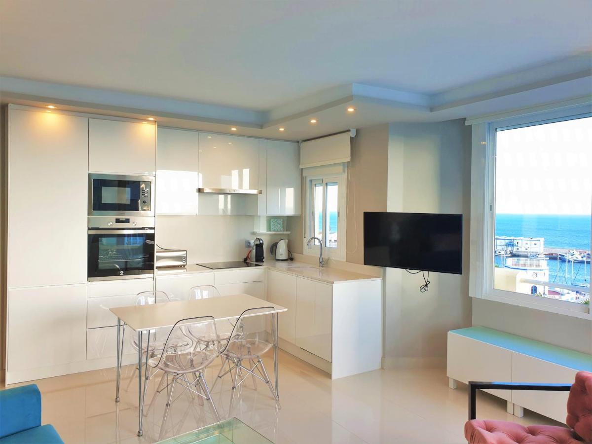 Fabulous Apartment In Front Of Sea & Marina With Incredible Views Estepona Exteriér fotografie