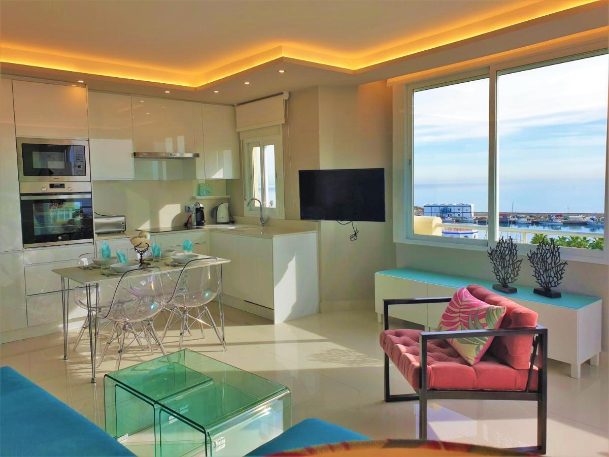 Fabulous Apartment In Front Of Sea & Marina With Incredible Views Estepona Exteriér fotografie